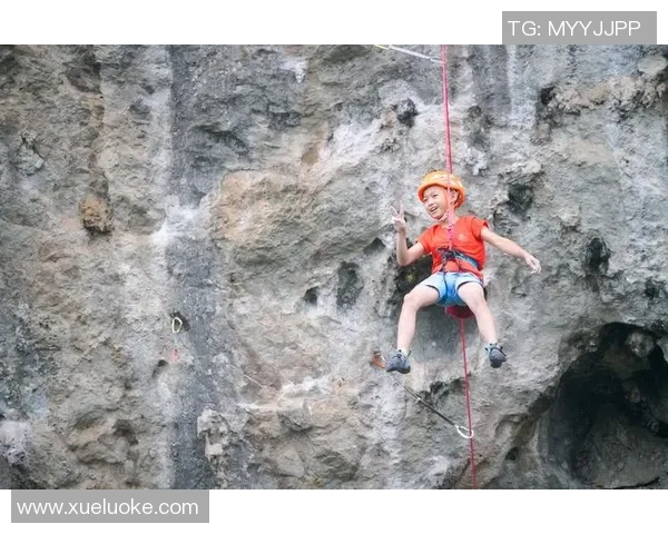 南京攀岩队比赛经验的变革与热议攀岩运动的未来发展探讨 南京攀岩队比赛经验的变革与热议攀岩运动的未来发展探讨